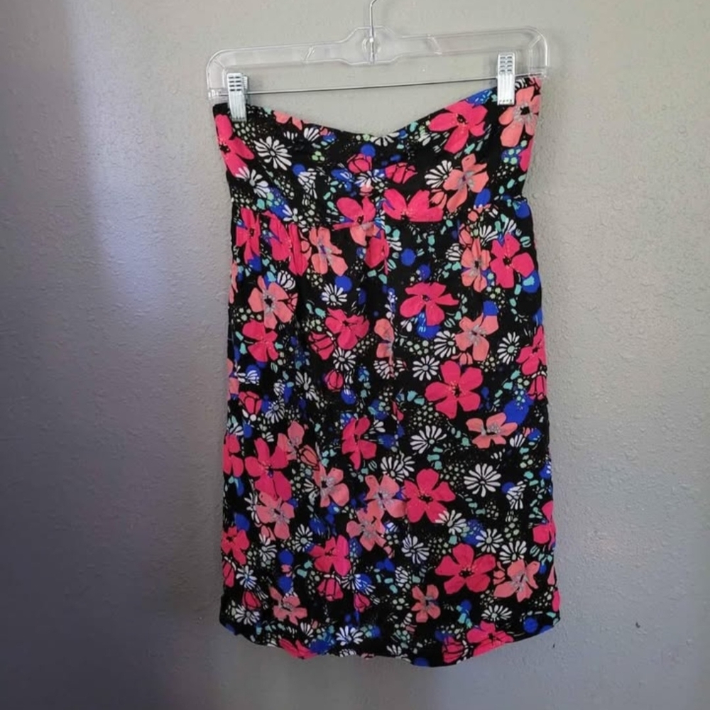 Xhilaration Floral Strapless Tunic Top Blouse Womens size Small